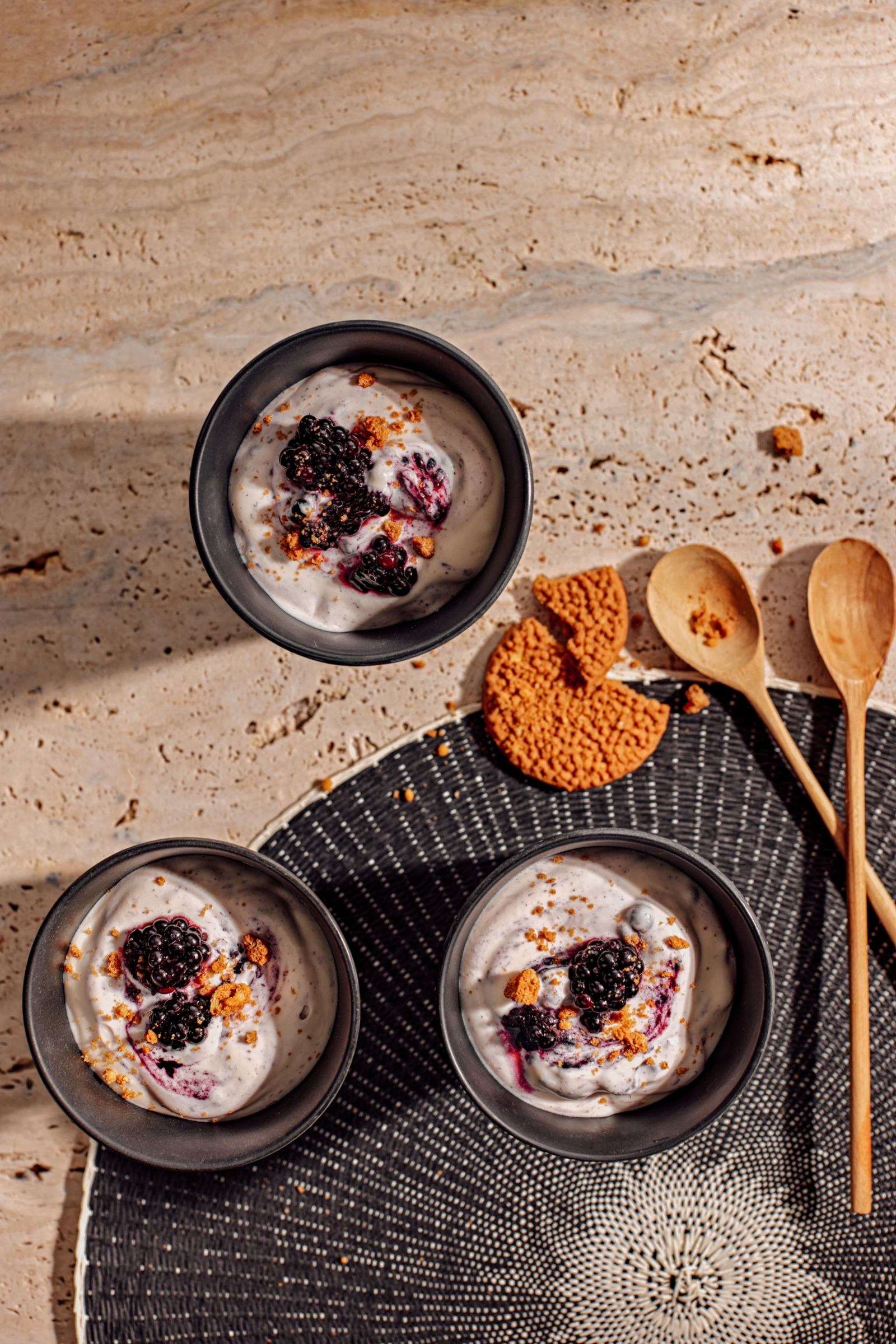 Beeren-Seidentofu