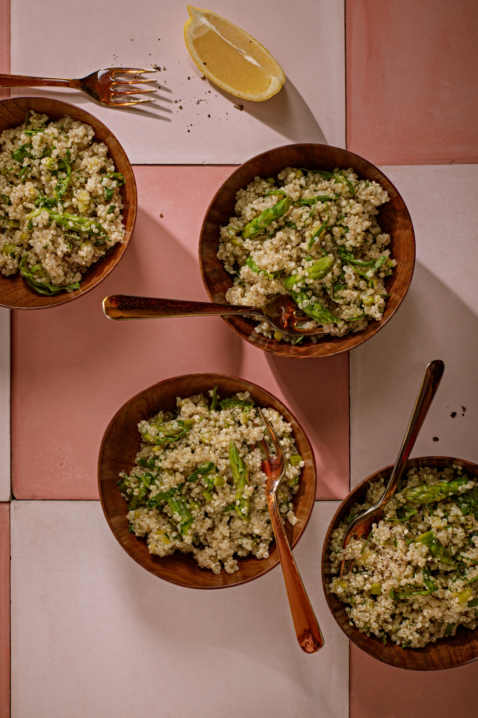 Grüner Quinoa-Salat
