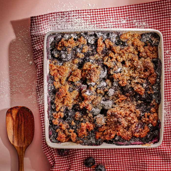 Heidelbeer-Haselnuss-Crumble