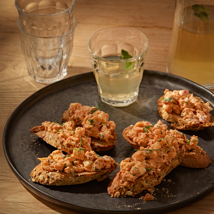 Aprikosen-Brie-Crostini